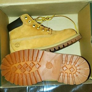 Kids boots